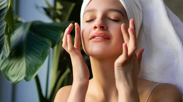The Complete Guide to Healthy, Resilient Skin in India: Science, Climate & Ayurvedic Balance